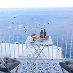 Maison Raphael Apartment *