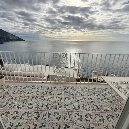 Διαμέρισμα Maison Raphael